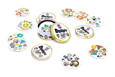 DOBBLE HARRY POTTER  GRA PLANSZOWA karty doble karciana EKOLOGICZNA ORYGINAŁ