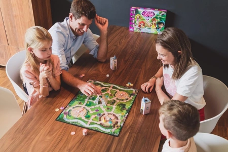 ZESTAW MARZEŃ DISNEYA: DOBBLE DISNEY FROZEN +KRÓL LEW PUMBA +WIELKA GRA 3D