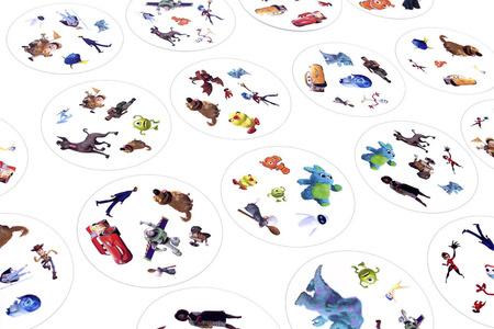 PREZENT MARZEŃ DISNEYA: DOBBLE DISNEY PIXAR +KRÓL LEW PUMBA +WIELKA GRA 3D