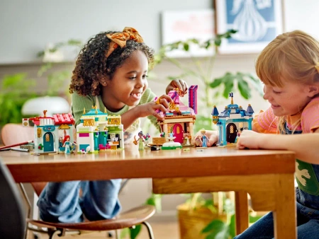 OUTLET LEGO DISNEY 43246 DUŻY ZESTAW KLOCKÓW PRZYGODA KSIĘŻNICZKI DISNEYA