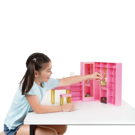 OUTLET SZAFA MARZEŃ LALKI zestaw dla lalek MEBLE LUSTRO ZŁOTA TOREBKA 15 elementów