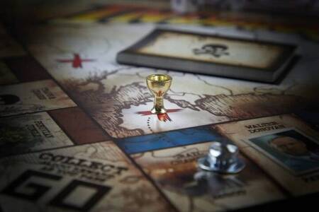 MONOPOLY INDIANA JONES gra planszowa rodzinna monopol edycja HASBRO POLSKA